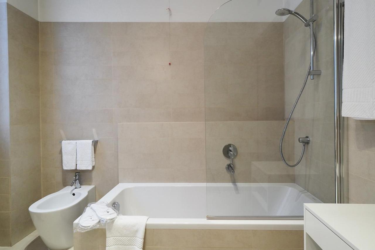 Contempora - Cavallotti 13 - B31 * Milano